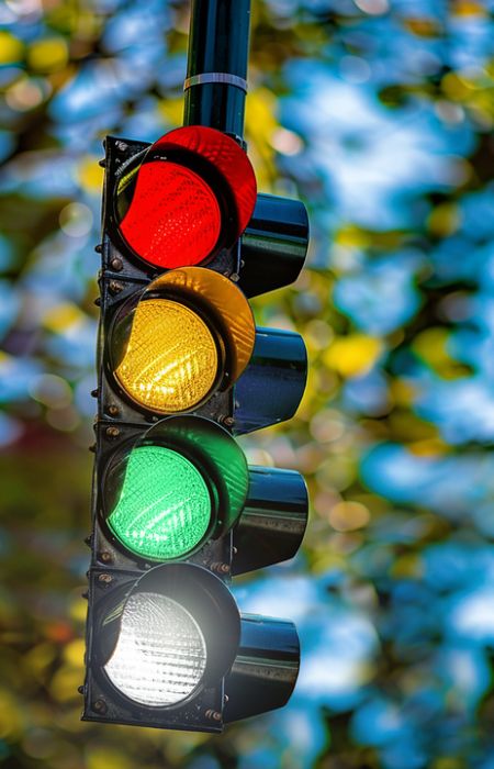 four-color-traffic-lights-8750618_1280